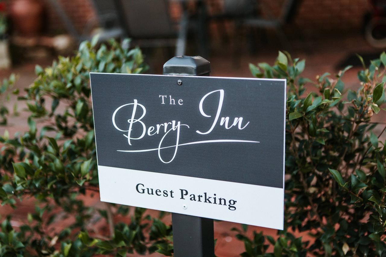 The Berry Inn Dış mekan fotoğraf